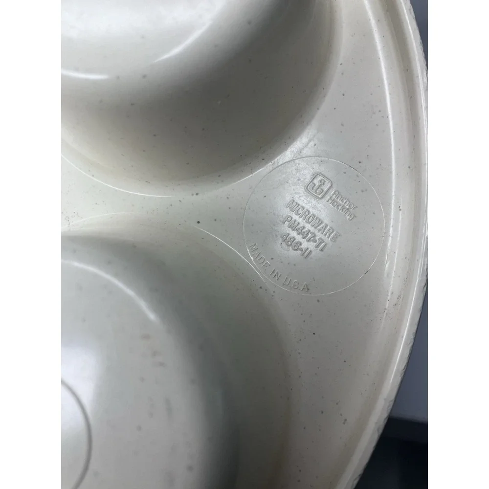 Vintage Anchor Ovenware Microware Microwave & Oven Muffin Pan 9.75
